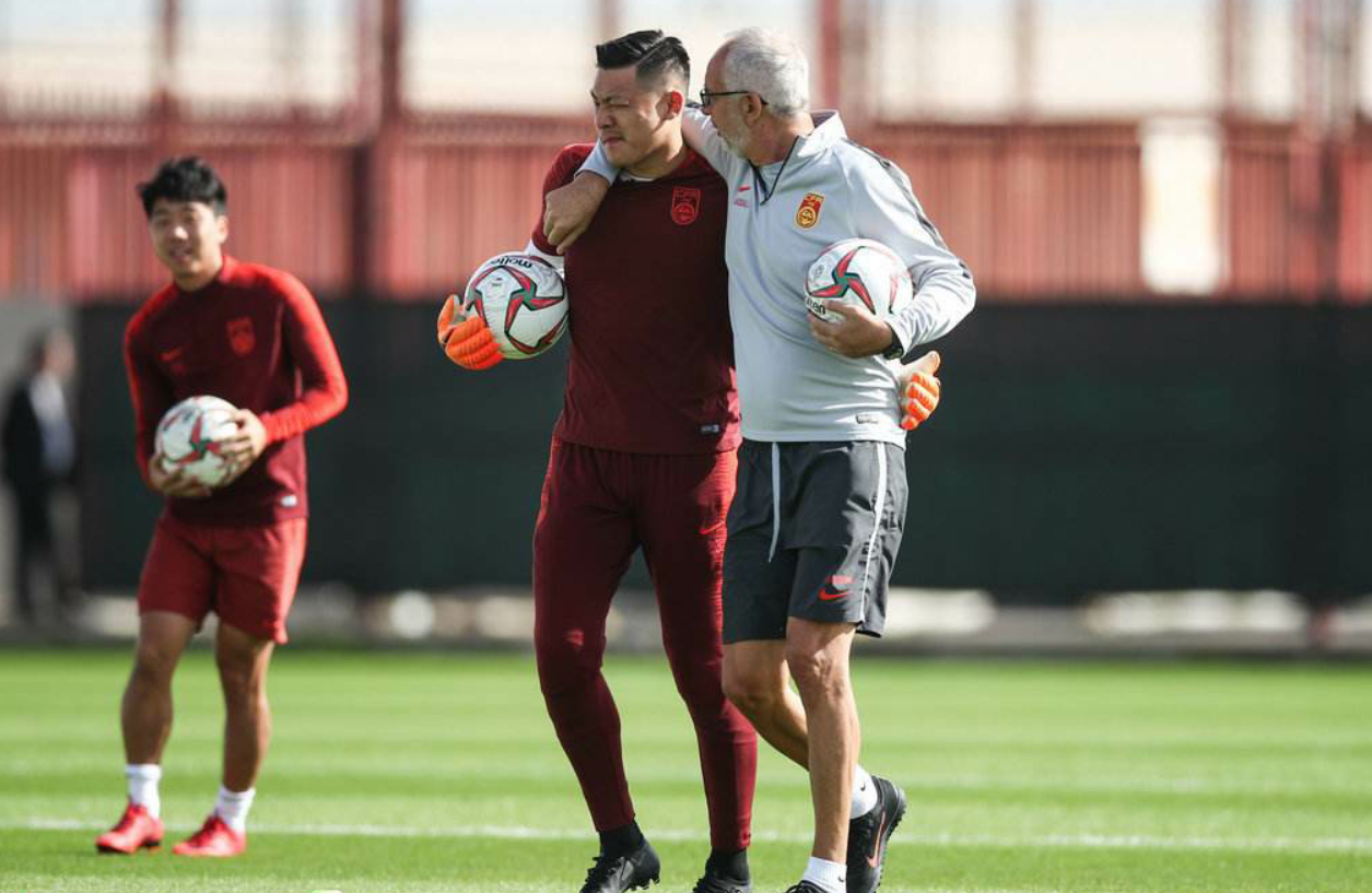 轻松进入平台-关于今晨社区盾传出新动向，深圳男篮止住颓势，管理层表态——态度坚定，团队化学反应显著的信息-轻松进入平台