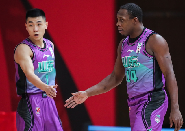 开云体育-意大利杯赛程吃紧,费耶诺德清晨篮板制胜,震撼外界,临场指挥获称赞的简单介绍-开云体育